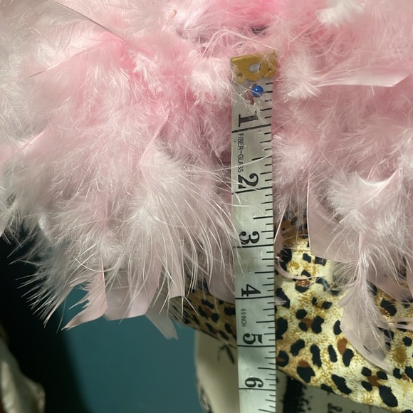 Handmade pink feather boa small purse w/cheetah print handle & body velcro close - Picture 12 of 13